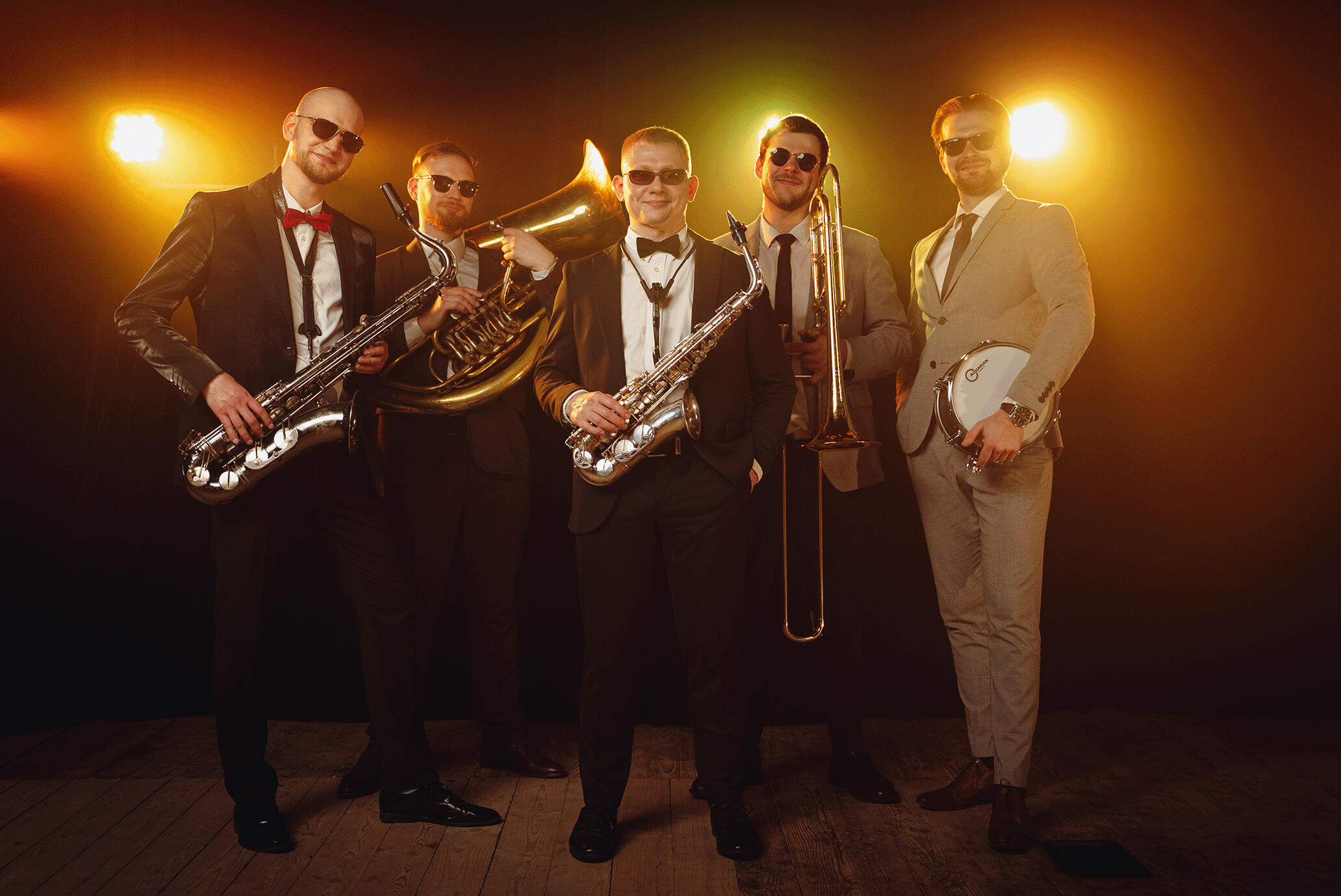 Dirty Horns w Garniturach 2